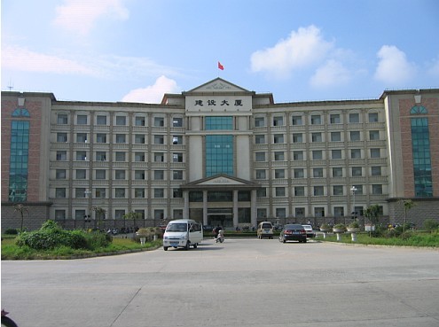 �쳤�н������